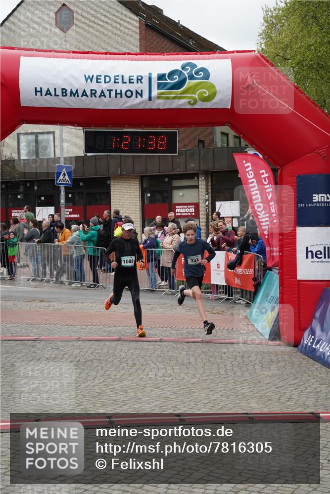 04.05.2025 - 8. Wedeler Halbmarathon Felixshl http://msf.ph/oto/7816305 04.05.2025 11:21:36 Ziel 332, 368, 370, 1088 meine-sportfotos.de