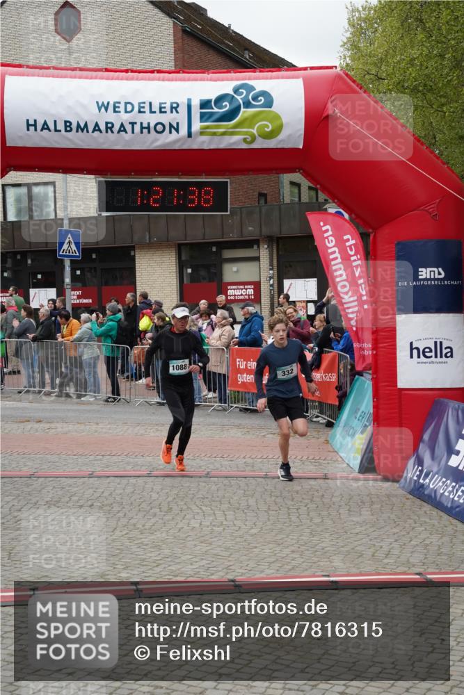 04.05.2025 - 8. Wedeler Halbmarathon Felixshl http://msf.ph/oto/7816315 04.05.2025 11:21:36 Ziel 332, 368, 370, 1088 meine-sportfotos.de