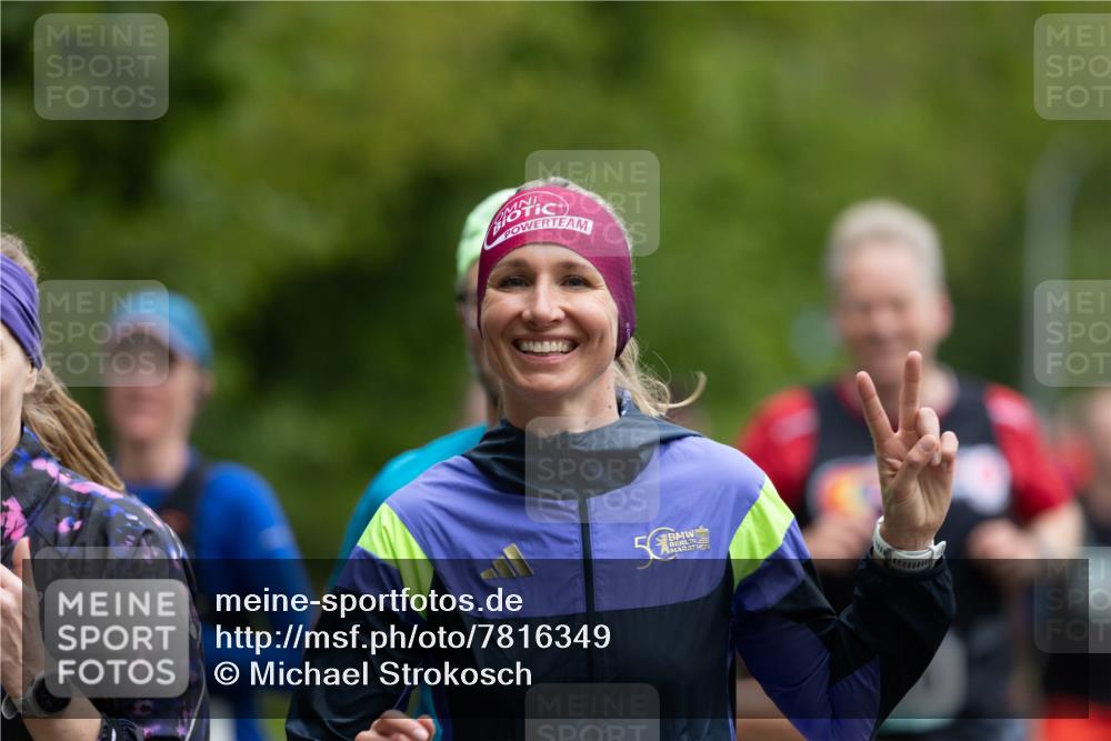 04.05.2025 - 8. Wedeler Halbmarathon Michael Strokosch http://msf.ph/oto/7816349 04.05.2025 10:49:38 Laufen 5 meine-sportfotos.de