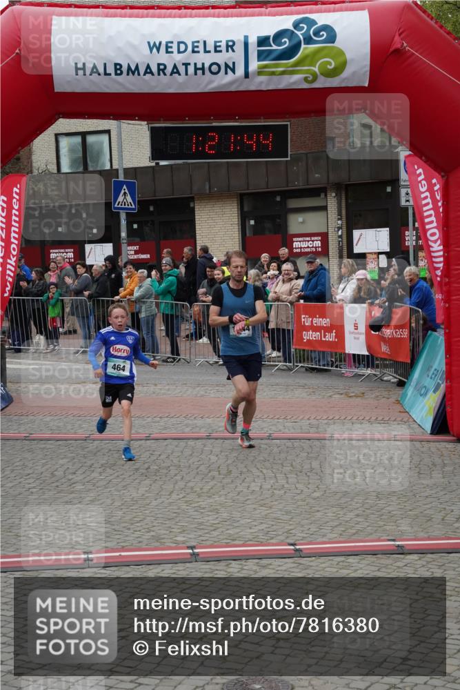 04.05.2025 - 8. Wedeler Halbmarathon Felixshl http://msf.ph/oto/7816380 04.05.2025 11:21:42 Ziel 332, 464, 1077, 1088, 1144 meine-sportfotos.de
