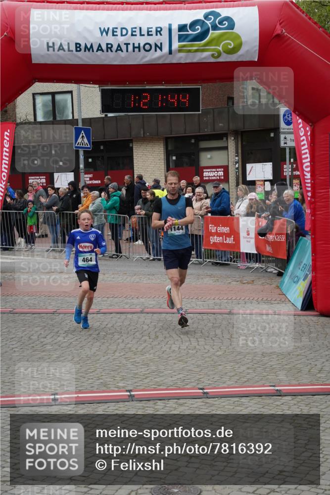 04.05.2025 - 8. Wedeler Halbmarathon Felixshl http://msf.ph/oto/7816392 04.05.2025 11:21:42 Ziel 332, 464, 1077, 1088, 1144 meine-sportfotos.de