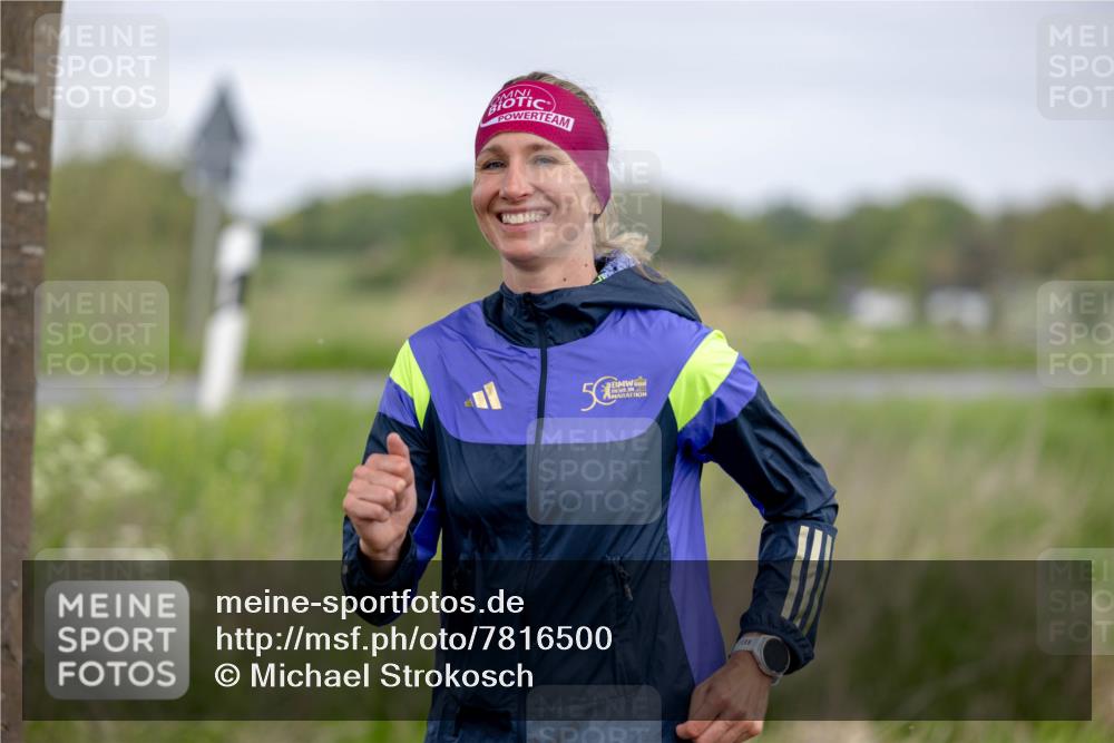 04.05.2025 - 8. Wedeler Halbmarathon Michael Strokosch http://msf.ph/oto/7816500 04.05.2025 11:01:51 Laufen 5 meine-sportfotos.de