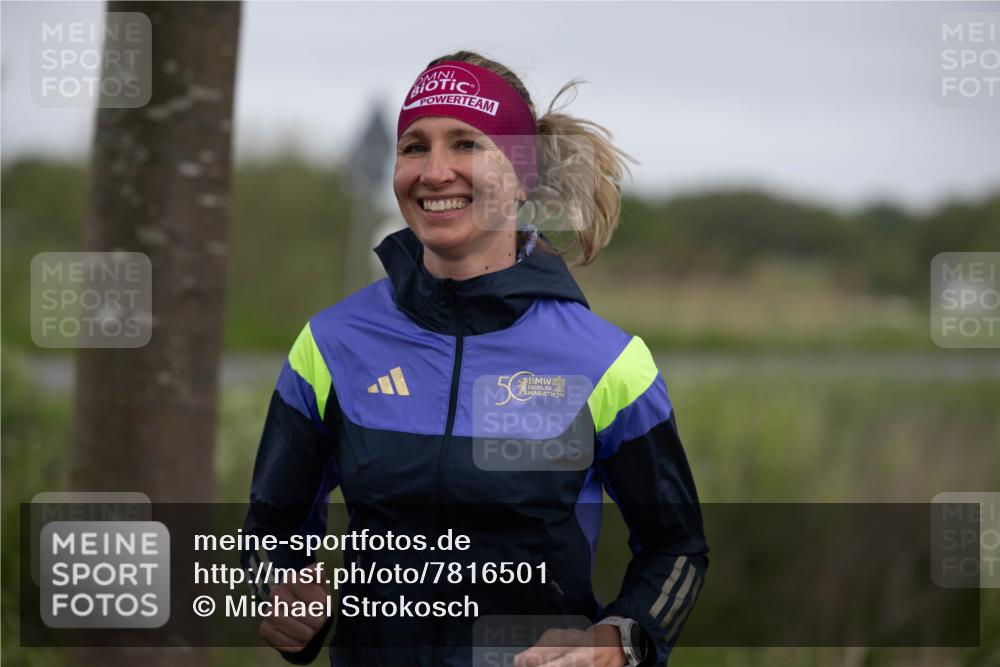 04.05.2025 - 8. Wedeler Halbmarathon Michael Strokosch http://msf.ph/oto/7816501 04.05.2025 11:01:51 Laufen 5 meine-sportfotos.de