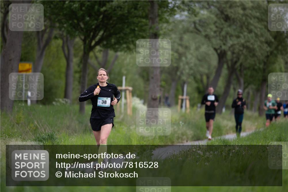 04.05.2025 - 8. Wedeler Halbmarathon Michael Strokosch http://msf.ph/oto/7816528 04.05.2025 11:13:18 Laufen 38 meine-sportfotos.de