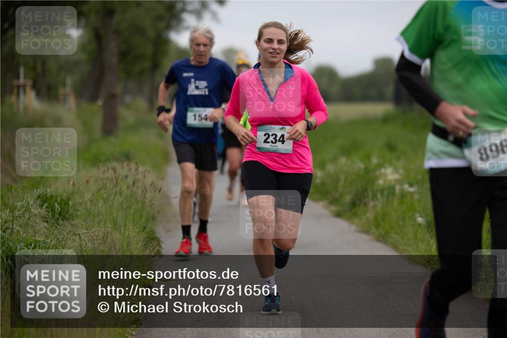 04.05.2025 - 8. Wedeler Halbmarathon Michael Strokosch http://msf.ph/oto/7816561 04.05.2025 11:13:57 Laufen 154, 234, 896 meine-sportfotos.de