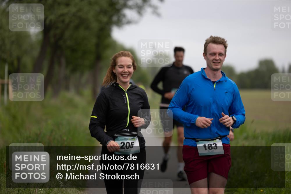 04.05.2025 - 8. Wedeler Halbmarathon Michael Strokosch http://msf.ph/oto/7816631 04.05.2025 11:15:47 Laufen 205, 183 meine-sportfotos.de