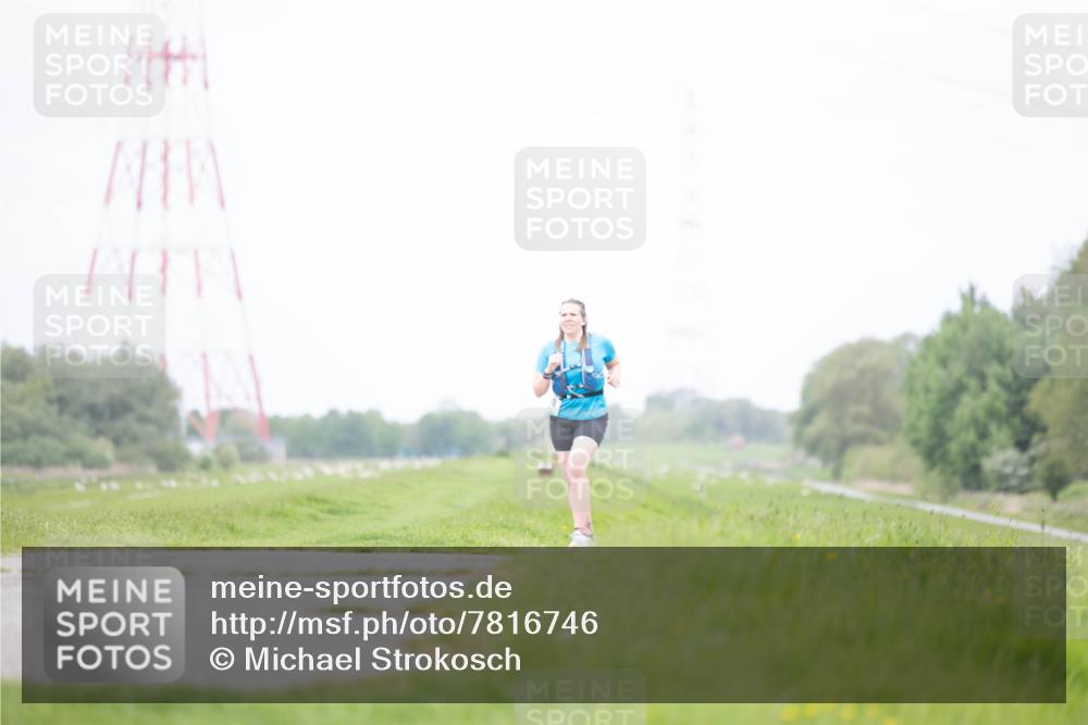 04.05.2025 - 8. Wedeler Halbmarathon Michael Strokosch http://msf.ph/oto/7816746 04.05.2025 11:38:50 Laufen  meine-sportfotos.de