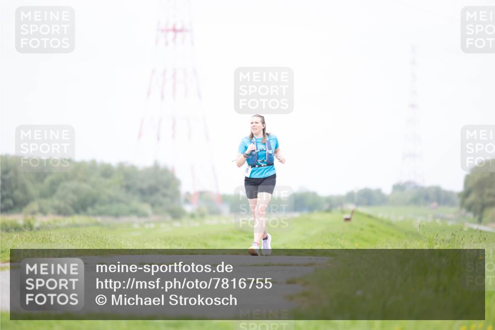 04.05.2025 - 8. Wedeler Halbmarathon Michael Strokosch http://msf.ph/oto/7816755 04.05.2025 11:38:52 Laufen  meine-sportfotos.de