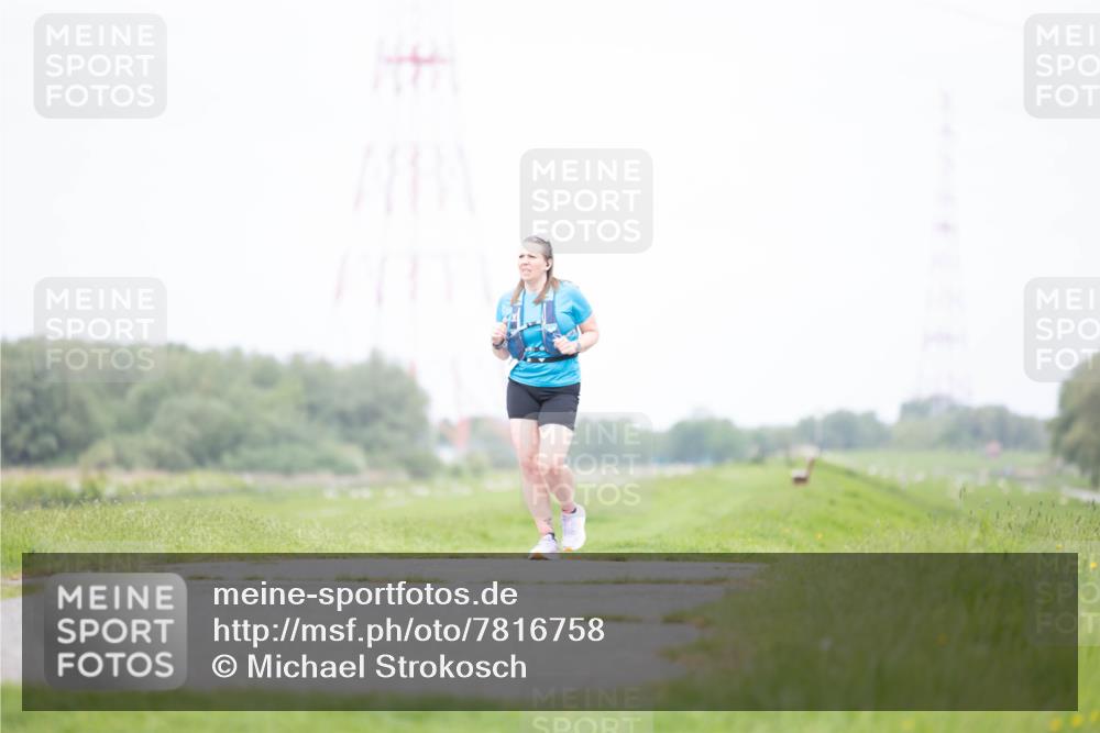 04.05.2025 - 8. Wedeler Halbmarathon Michael Strokosch http://msf.ph/oto/7816758 04.05.2025 11:38:53 Laufen  meine-sportfotos.de