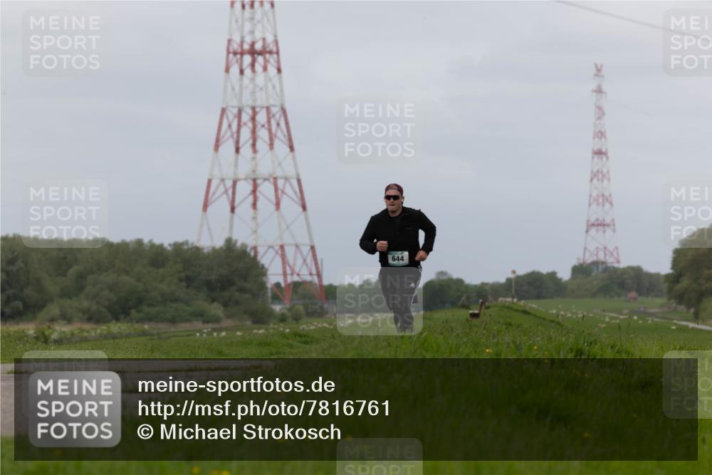 04.05.2025 - 8. Wedeler Halbmarathon Michael Strokosch http://msf.ph/oto/7816761 04.05.2025 11:39:17 Laufen 2 meine-sportfotos.de