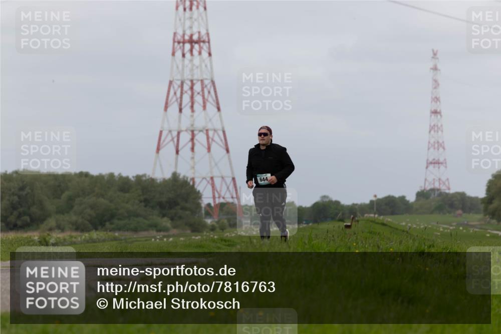 04.05.2025 - 8. Wedeler Halbmarathon Michael Strokosch http://msf.ph/oto/7816763 04.05.2025 11:39:18 Laufen 644, 1414 meine-sportfotos.de