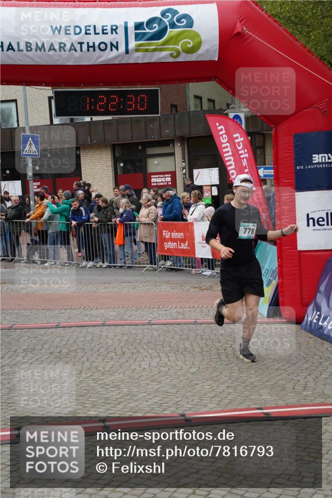 04.05.2025 - 8. Wedeler Halbmarathon Felixshl http://msf.ph/oto/7816793 04.05.2025 11:22:28 Ziel 778, 1044, 1212 meine-sportfotos.de