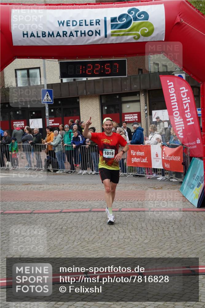 04.05.2025 - 8. Wedeler Halbmarathon Felixshl http://msf.ph/oto/7816828 04.05.2025 11:22:55 Ziel 1019 meine-sportfotos.de