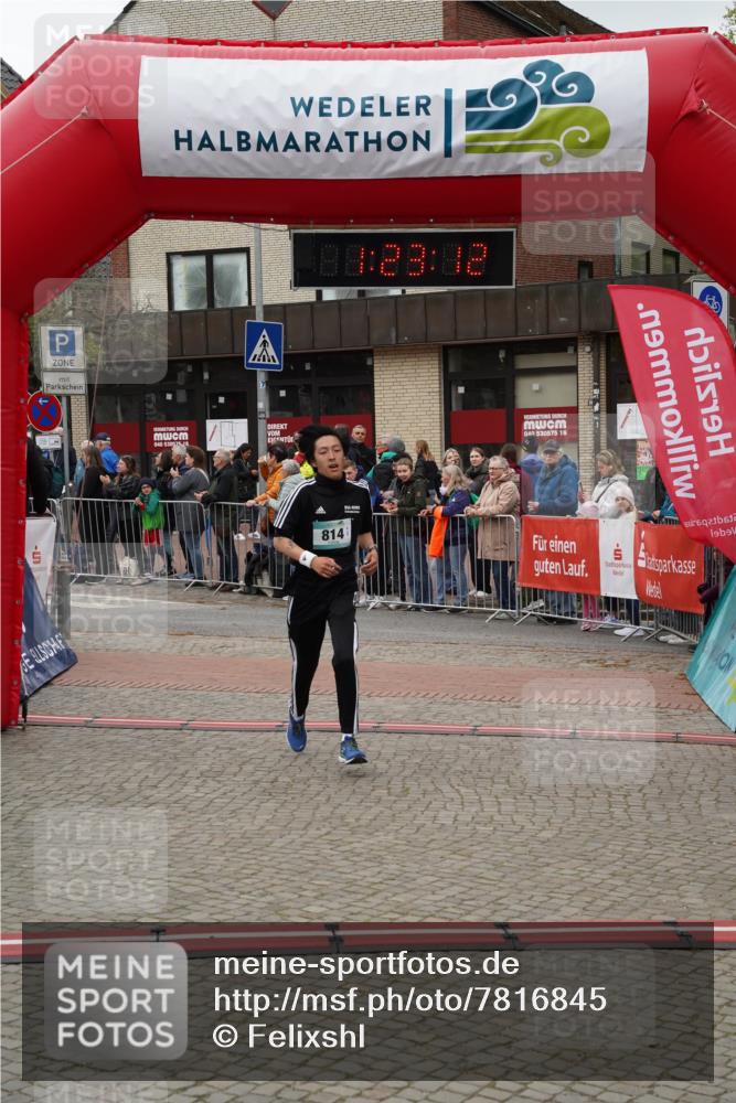 04.05.2025 - 8. Wedeler Halbmarathon Felixshl http://msf.ph/oto/7816845 04.05.2025 11:23:10 Ziel 814, 1016 meine-sportfotos.de