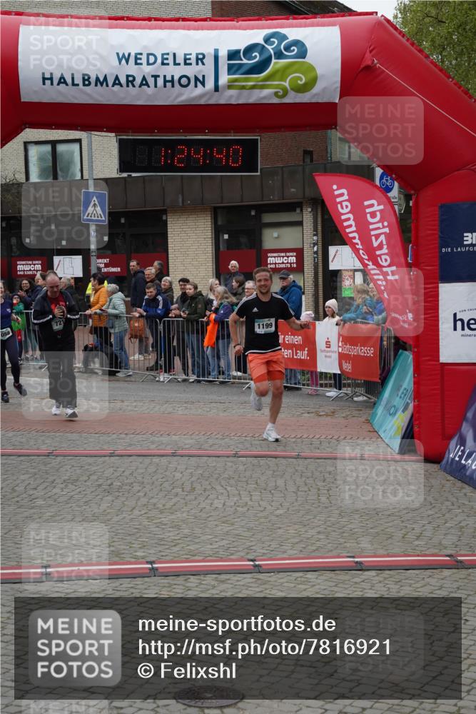 04.05.2025 - 8. Wedeler Halbmarathon Felixshl http://msf.ph/oto/7816921 04.05.2025 11:24:38 Ziel 638, 721, 998, 1058, 1199 meine-sportfotos.de