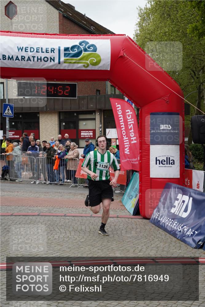 04.05.2025 - 8. Wedeler Halbmarathon Felixshl http://msf.ph/oto/7816949 04.05.2025 11:24:50 Ziel 626, 1050, 1126 meine-sportfotos.de