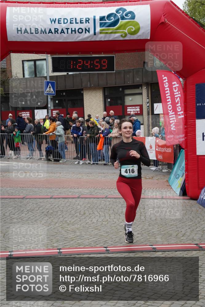 04.05.2025 - 8. Wedeler Halbmarathon Felixshl http://msf.ph/oto/7816966 04.05.2025 11:24:57 Ziel 416, 1050 meine-sportfotos.de