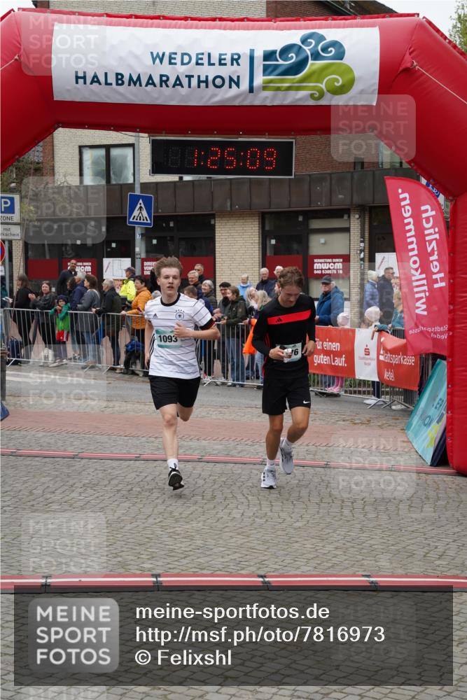04.05.2025 - 8. Wedeler Halbmarathon Felixshl http://msf.ph/oto/7816973 04.05.2025 11:25:07 Ziel 1093, 1176 meine-sportfotos.de
