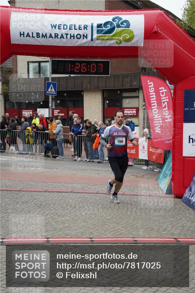 04.05.2025 - 8. Wedeler Halbmarathon Felixshl http://msf.ph/oto/7817025 04.05.2025 11:26:05 Ziel 166, 1123 meine-sportfotos.de