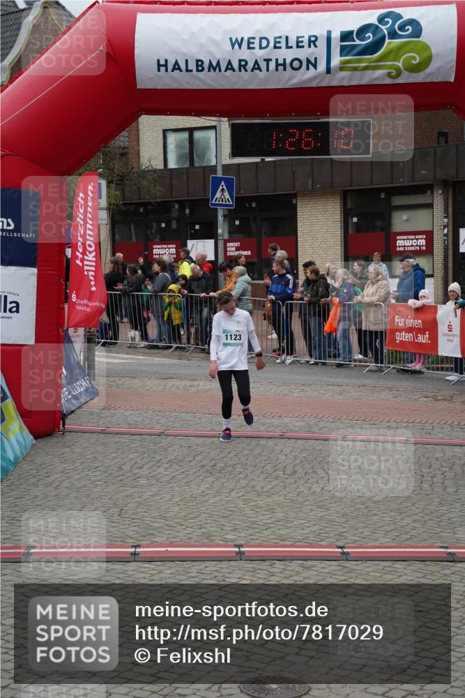 04.05.2025 - 8. Wedeler Halbmarathon Felixshl http://msf.ph/oto/7817029 04.05.2025 11:26:08 Ziel 166, 1123 meine-sportfotos.de