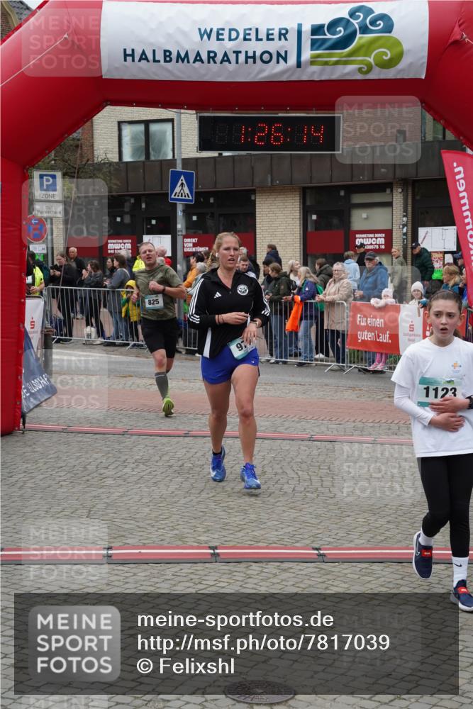 04.05.2025 - 8. Wedeler Halbmarathon Felixshl http://msf.ph/oto/7817039 04.05.2025 11:26:12 Ziel 801, 825, 978, 1123 meine-sportfotos.de