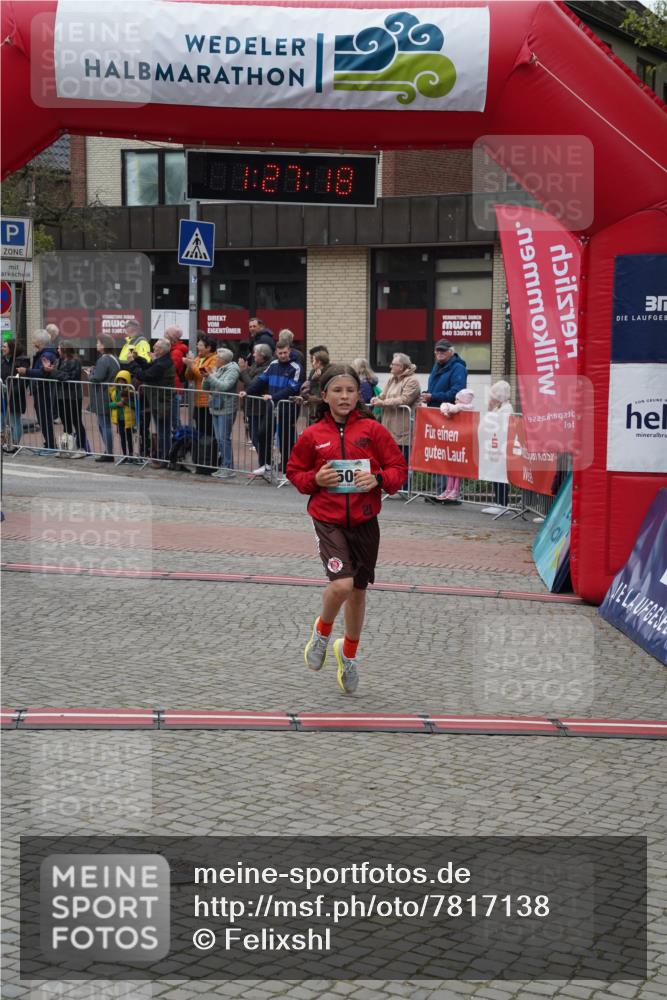 04.05.2025 - 8. Wedeler Halbmarathon Felixshl http://msf.ph/oto/7817138 04.05.2025 11:27:16 Ziel 303, 352, 509, 1038 meine-sportfotos.de