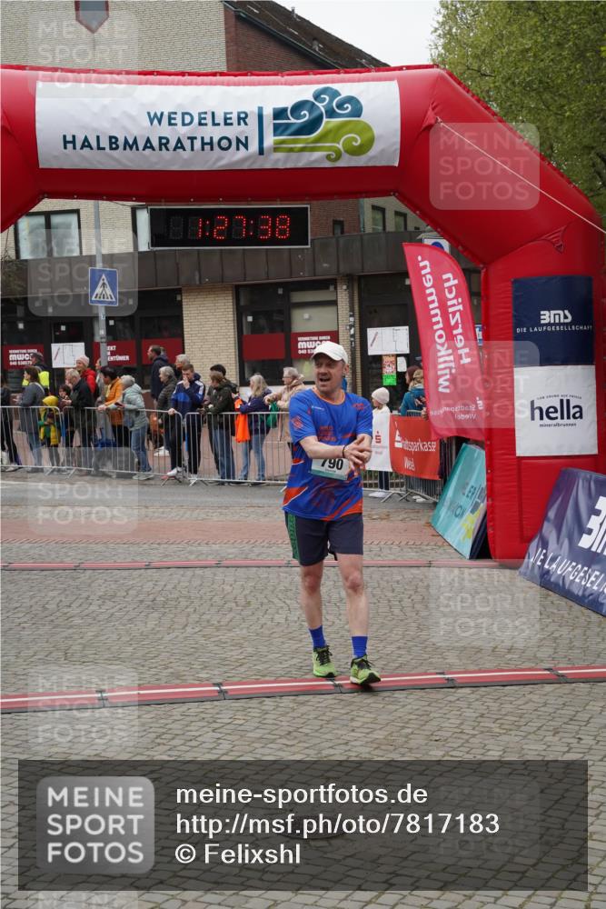 04.05.2025 - 8. Wedeler Halbmarathon Felixshl http://msf.ph/oto/7817183 04.05.2025 11:27:36 Ziel 705, 790, 1081, 1208 meine-sportfotos.de