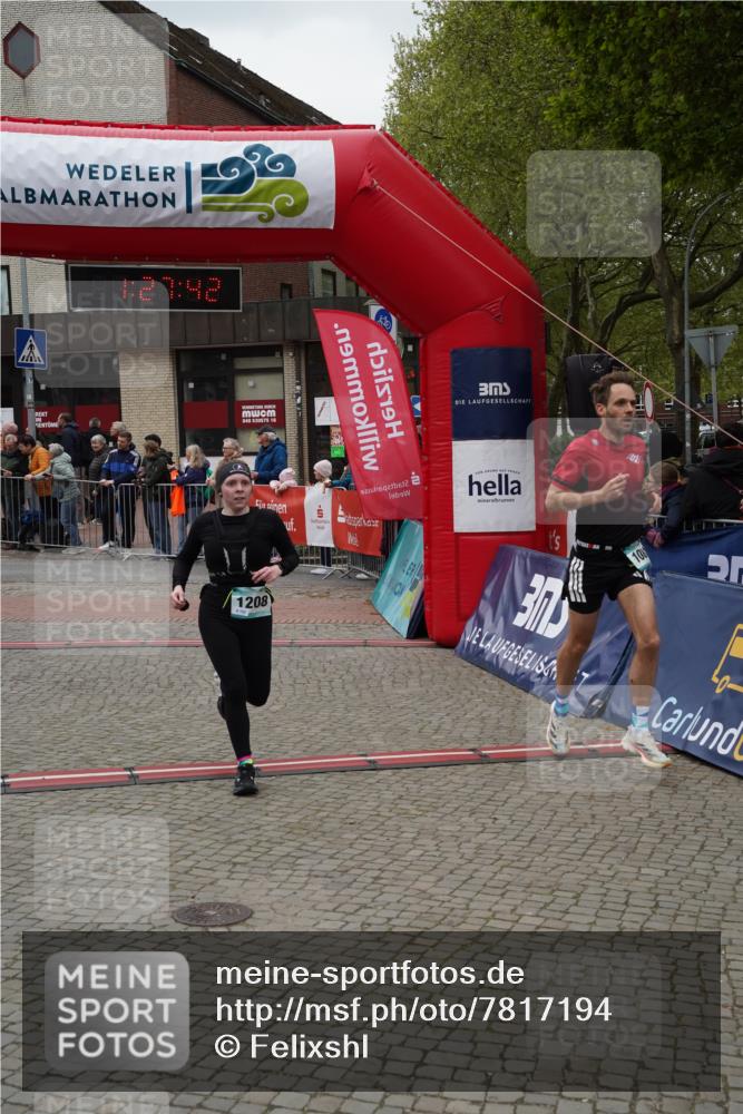 04.05.2025 - 8. Wedeler Halbmarathon Felixshl http://msf.ph/oto/7817194 04.05.2025 11:27:40 Ziel 790, 862, 1081, 1208 meine-sportfotos.de