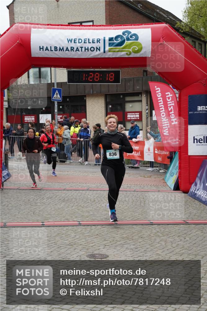 04.05.2025 - 8. Wedeler Halbmarathon Felixshl http://msf.ph/oto/7817248 04.05.2025 11:28:16 Ziel 372, 836, 1096, 1195 meine-sportfotos.de