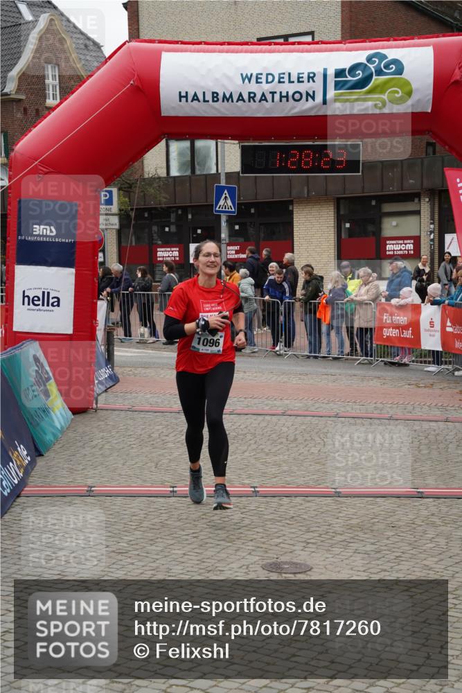 04.05.2025 - 8. Wedeler Halbmarathon Felixshl http://msf.ph/oto/7817260 04.05.2025 11:28:21 Ziel 372, 836, 1096, 1195 meine-sportfotos.de