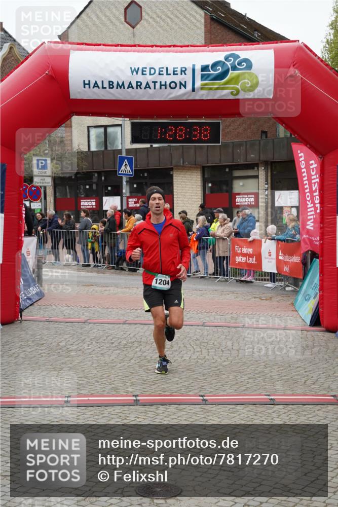04.05.2025 - 8. Wedeler Halbmarathon Felixshl http://msf.ph/oto/7817270 04.05.2025 11:28:36 Ziel 227, 1204 meine-sportfotos.de