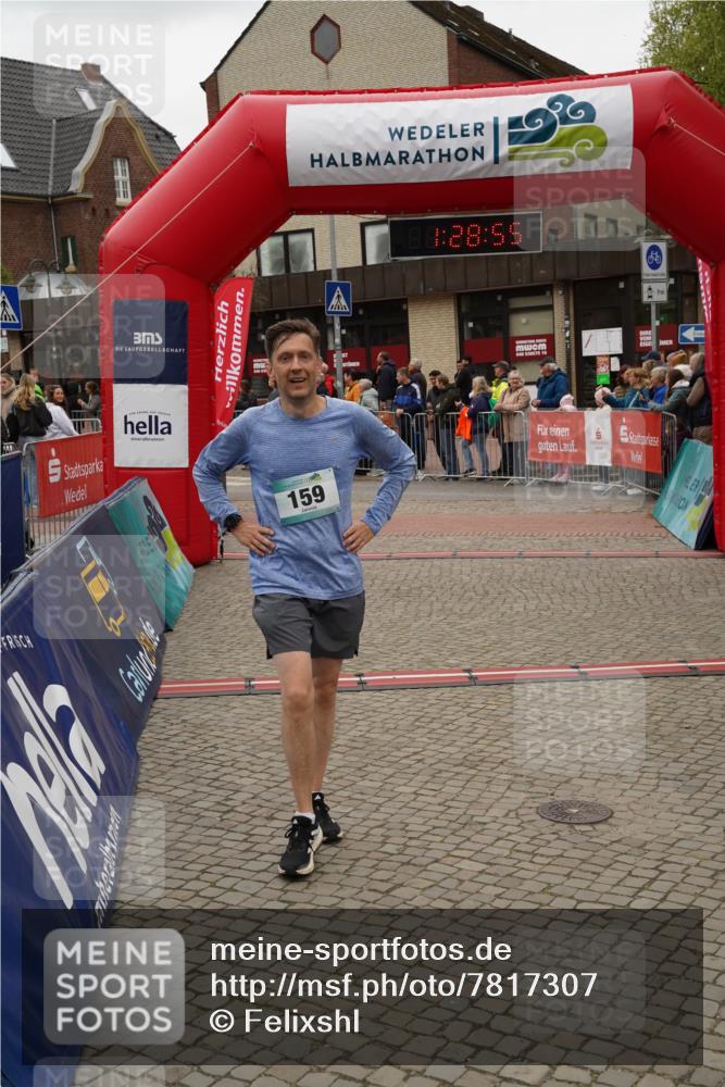 04.05.2025 - 8. Wedeler Halbmarathon Felixshl http://msf.ph/oto/7817307 04.05.2025 11:28:53 Ziel 159, 853 meine-sportfotos.de