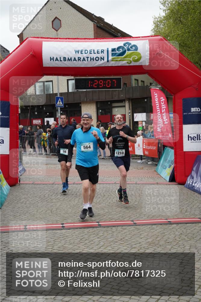 04.05.2025 - 8. Wedeler Halbmarathon Felixshl http://msf.ph/oto/7817325 04.05.2025 11:29:05 Ziel 56, 484, 564, 924, 1139, 1210 meine-sportfotos.de