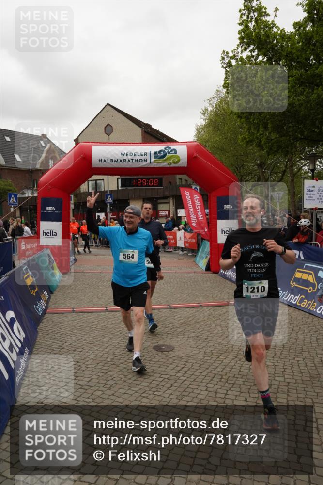 04.05.2025 - 8. Wedeler Halbmarathon Felixshl http://msf.ph/oto/7817327 04.05.2025 11:29:06 Ziel 56, 484, 564, 783, 784, 924, 1139, 1210 meine-sportfotos.de