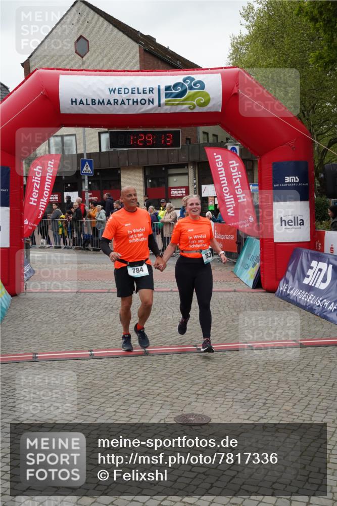 04.05.2025 - 8. Wedeler Halbmarathon Felixshl http://msf.ph/oto/7817336 04.05.2025 11:29:11 Ziel 56, 783, 784, 1203 meine-sportfotos.de