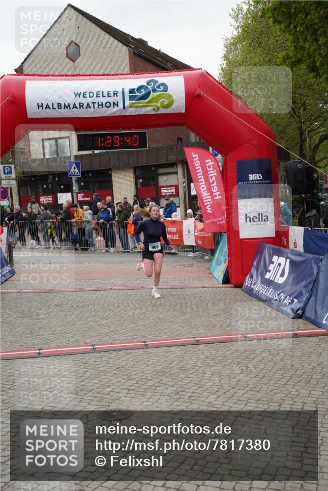 04.05.2025 - 8. Wedeler Halbmarathon Felixshl http://msf.ph/oto/7817380 04.05.2025 11:29:38 Ziel 188, 642, 963, 969, 973 meine-sportfotos.de
