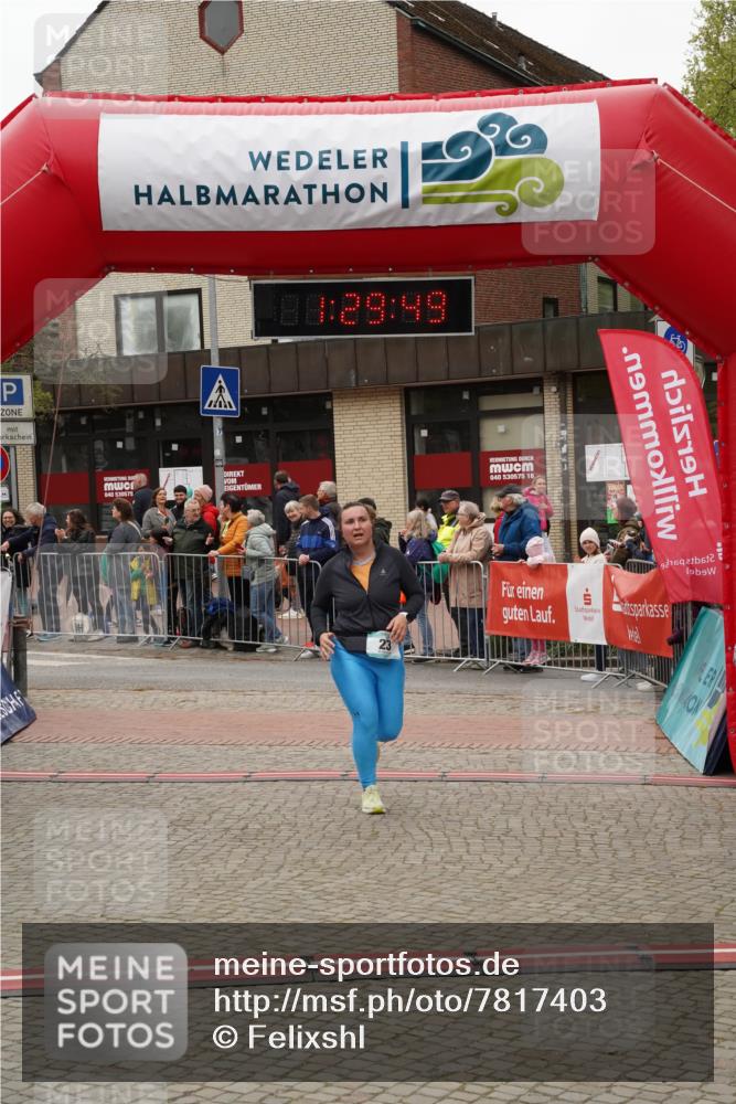 04.05.2025 - 8. Wedeler Halbmarathon Felixshl http://msf.ph/oto/7817403 04.05.2025 11:29:47 Ziel 23, 701, 973, 1004 meine-sportfotos.de