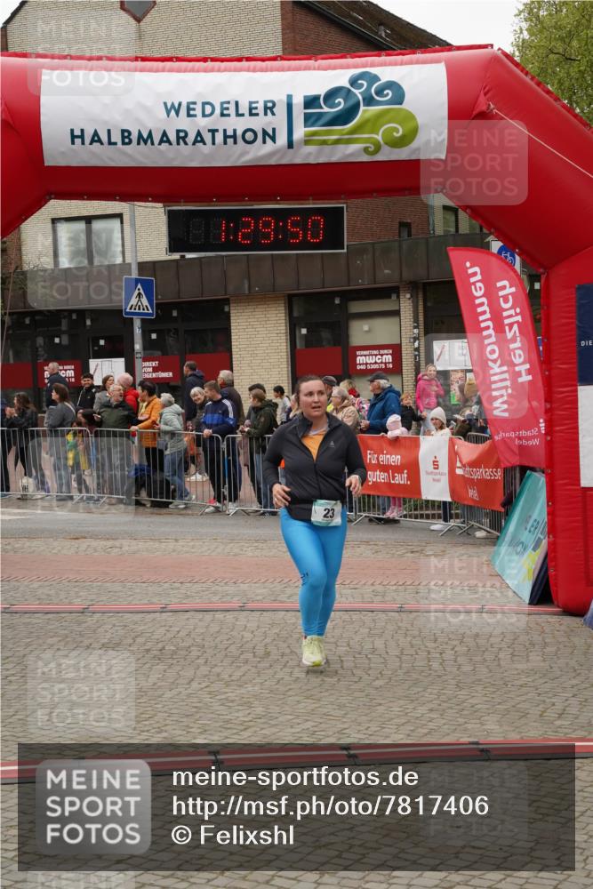04.05.2025 - 8. Wedeler Halbmarathon Felixshl http://msf.ph/oto/7817406 04.05.2025 11:29:48 Ziel 23, 701, 1004 meine-sportfotos.de