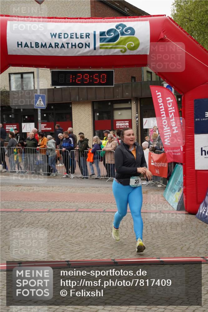 04.05.2025 - 8. Wedeler Halbmarathon Felixshl http://msf.ph/oto/7817409 04.05.2025 11:29:48 Ziel 23, 701, 1004 meine-sportfotos.de