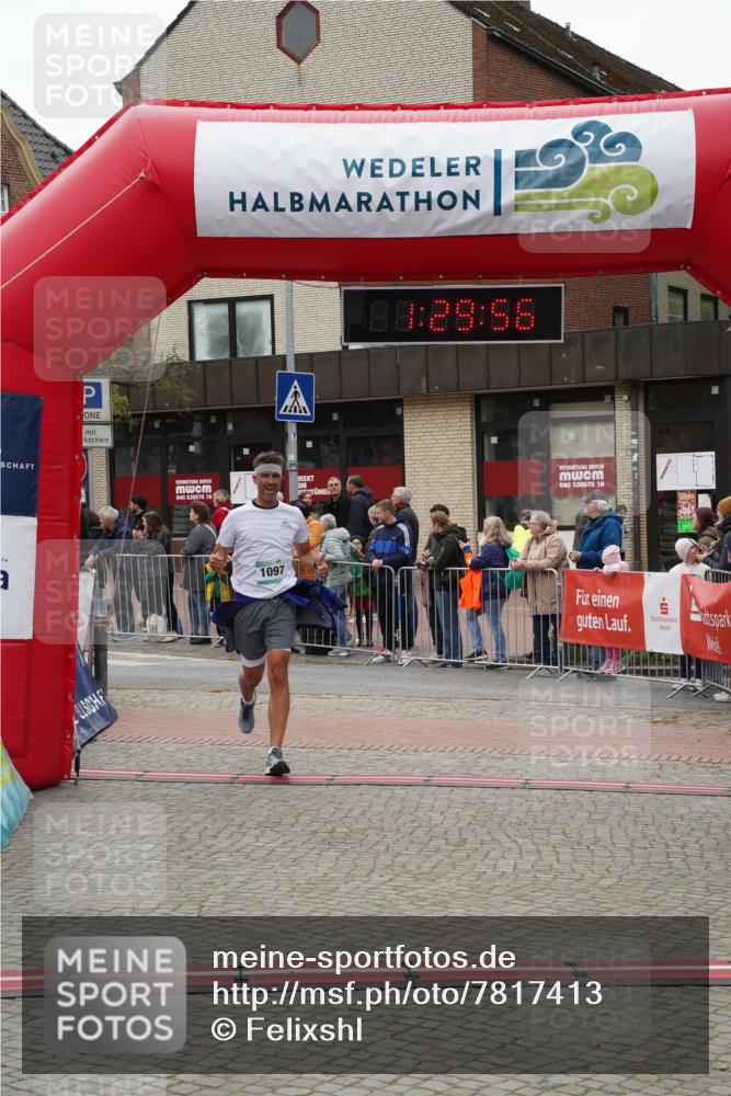 04.05.2025 - 8. Wedeler Halbmarathon Felixshl http://msf.ph/oto/7817413 04.05.2025 11:29:54 Ziel 1097 meine-sportfotos.de