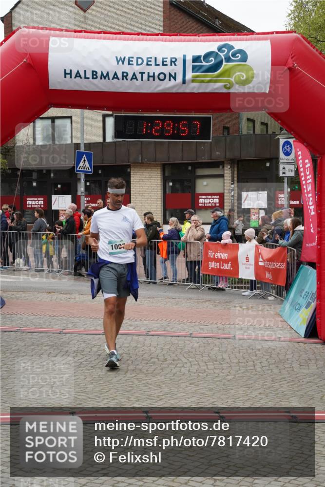04.05.2025 - 8. Wedeler Halbmarathon Felixshl http://msf.ph/oto/7817420 04.05.2025 11:29:55 Ziel 1097 meine-sportfotos.de
