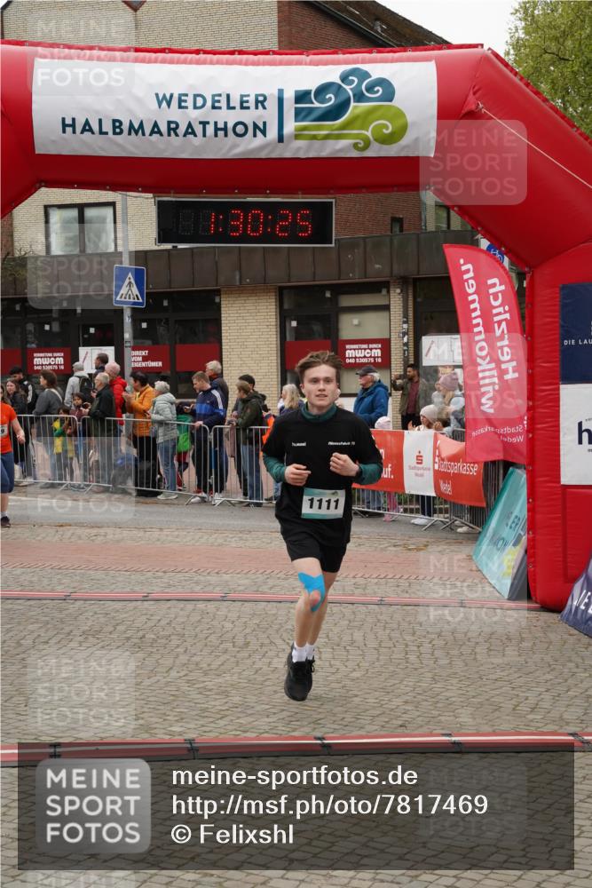 04.05.2025 - 8. Wedeler Halbmarathon Felixshl http://msf.ph/oto/7817469 04.05.2025 11:30:23 Ziel 514, 929, 1111 meine-sportfotos.de