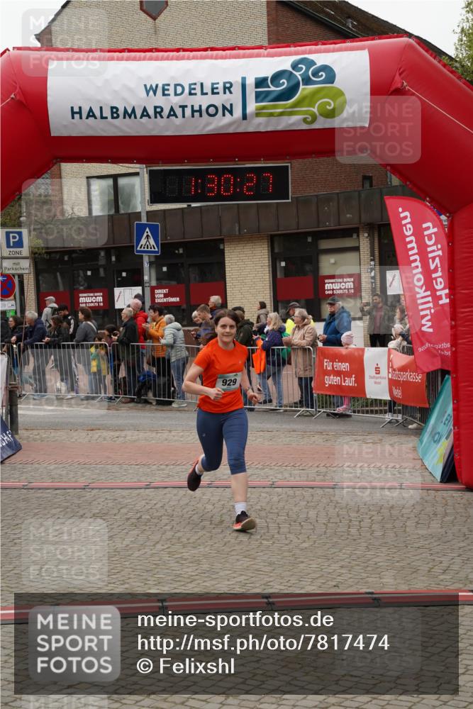 04.05.2025 - 8. Wedeler Halbmarathon Felixshl http://msf.ph/oto/7817474 04.05.2025 11:30:25 Ziel 514, 929, 1111 meine-sportfotos.de