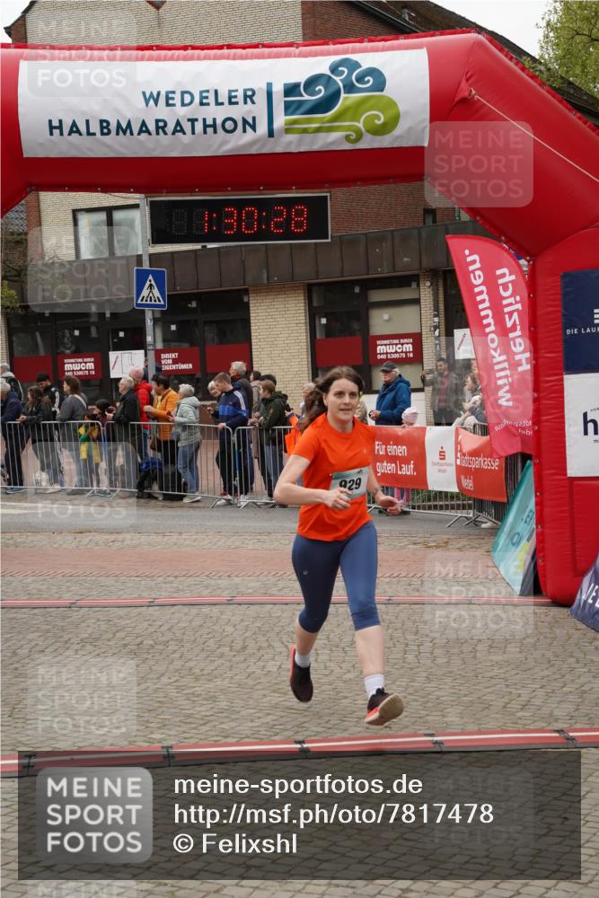 04.05.2025 - 8. Wedeler Halbmarathon Felixshl http://msf.ph/oto/7817478 04.05.2025 11:30:26 Ziel 514, 798, 929, 1111 meine-sportfotos.de