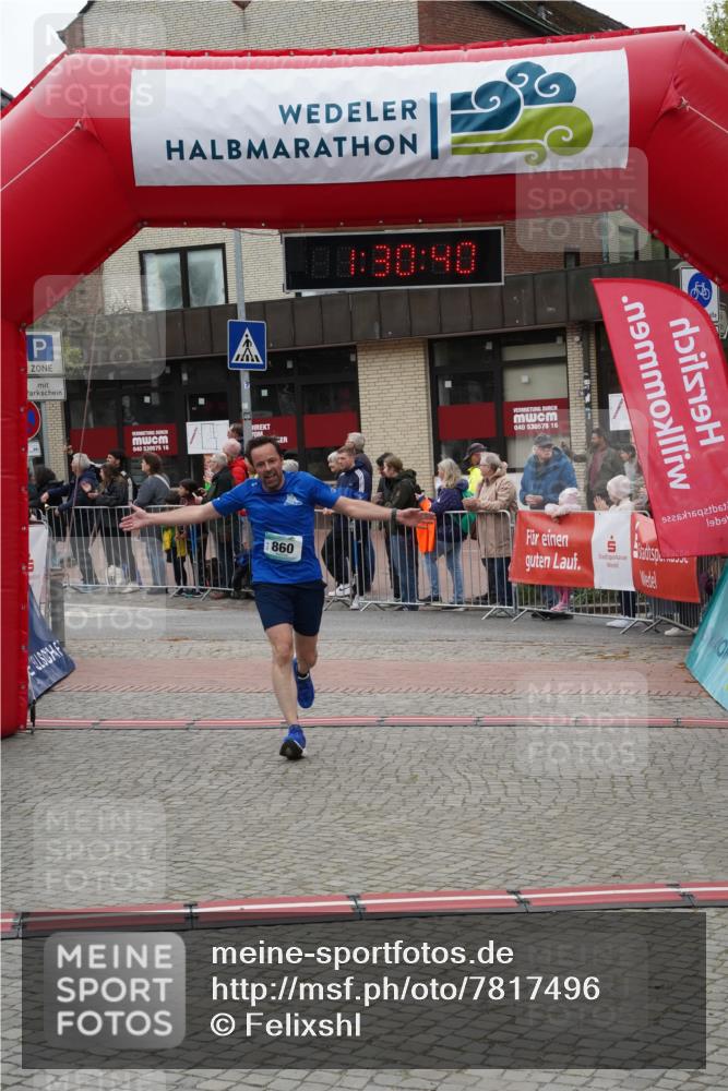 04.05.2025 - 8. Wedeler Halbmarathon Felixshl http://msf.ph/oto/7817496 04.05.2025 11:30:38 Ziel 846, 860 meine-sportfotos.de