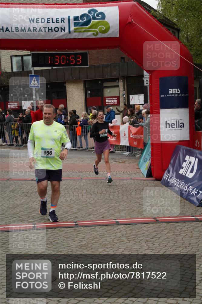 04.05.2025 - 8. Wedeler Halbmarathon Felixshl http://msf.ph/oto/7817522 04.05.2025 11:30:51 Ziel 155, 610, 616, 656, 659, 996 meine-sportfotos.de