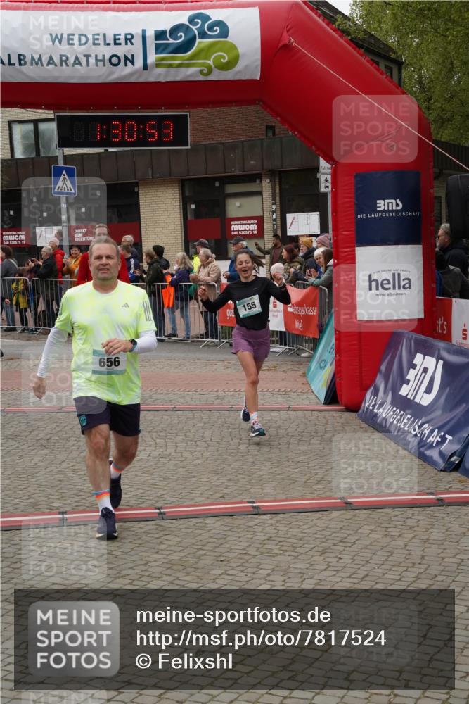 04.05.2025 - 8. Wedeler Halbmarathon Felixshl http://msf.ph/oto/7817524 04.05.2025 11:30:51 Ziel 155, 610, 616, 656, 659, 996 meine-sportfotos.de