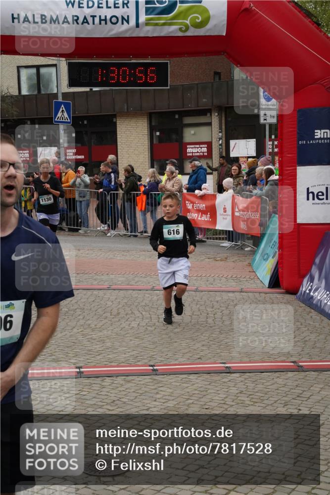 04.05.2025 - 8. Wedeler Halbmarathon Felixshl http://msf.ph/oto/7817528 04.05.2025 11:30:54 Ziel 155, 610, 616, 656, 996, 1130 meine-sportfotos.de
