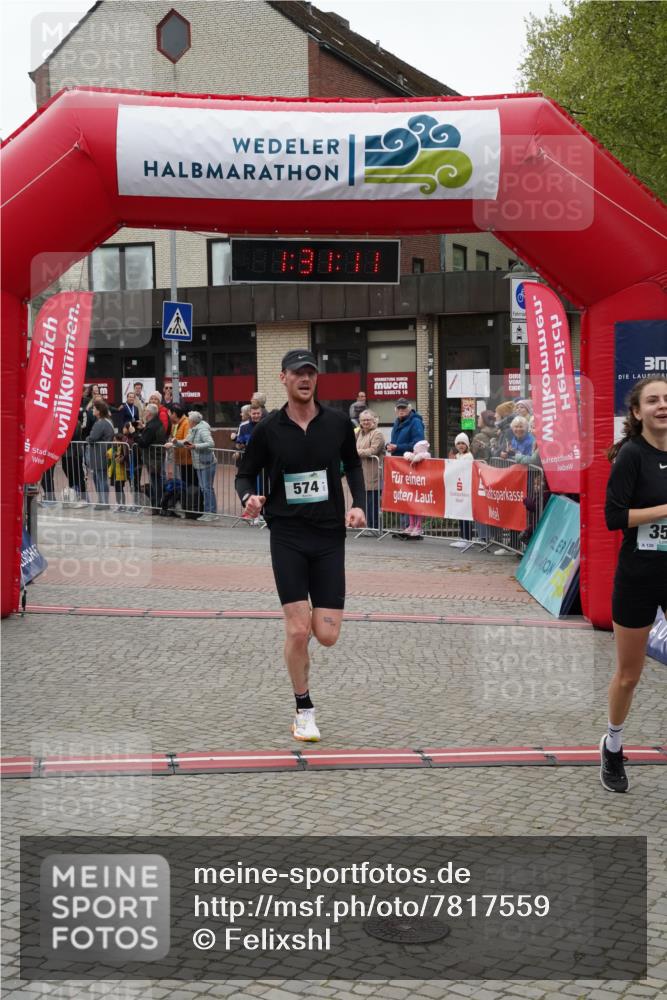 04.05.2025 - 8. Wedeler Halbmarathon Felixshl http://msf.ph/oto/7817559 04.05.2025 11:31:09 Ziel 177, 359, 574, 843 meine-sportfotos.de