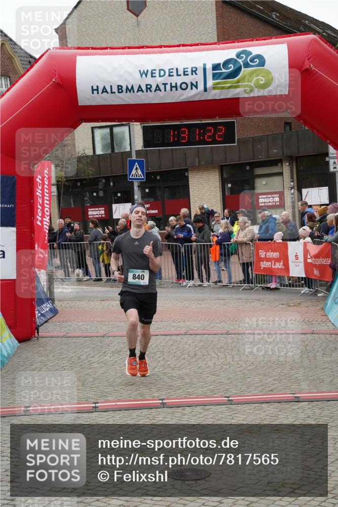 04.05.2025 - 8. Wedeler Halbmarathon Felixshl http://msf.ph/oto/7817565 04.05.2025 11:31:20 Ziel 840, 934 meine-sportfotos.de